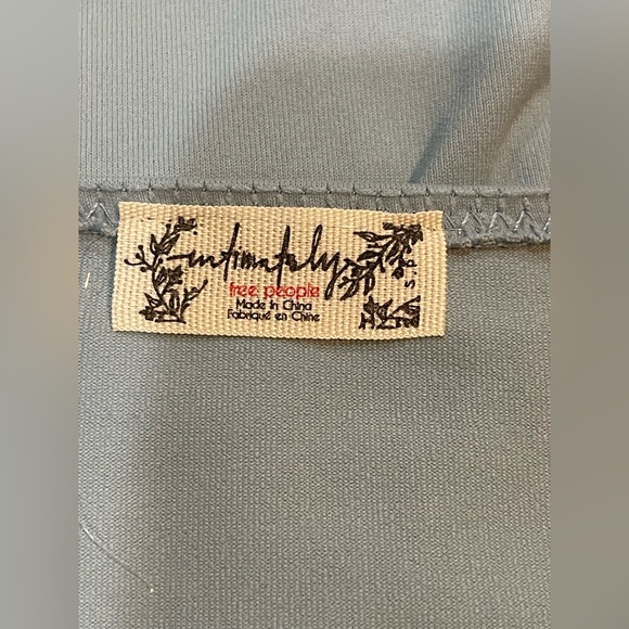 Free People Va Va Voom Puff Sleeve Bodysuit in Dusty Blue Size Small - Picture 5 of 7